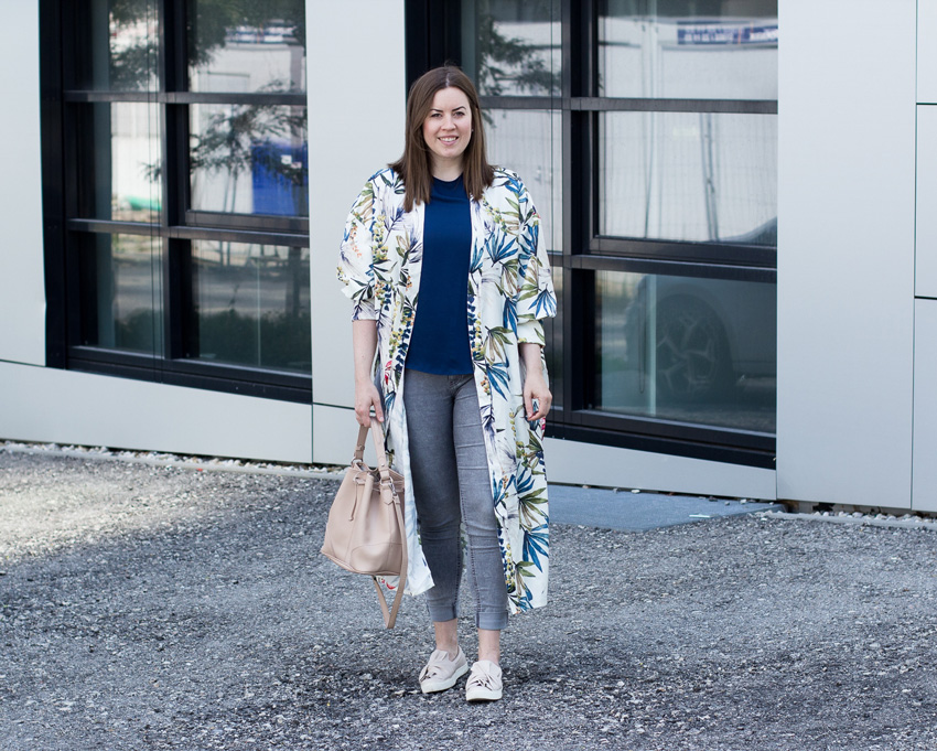 Gemusterter Kimono mit Bucket-Bag - LA MODE ET MOI, der Modeblog