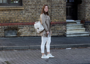 Nude Fashion Trend: Den aktuellen Modetrend Second Hand kaufen