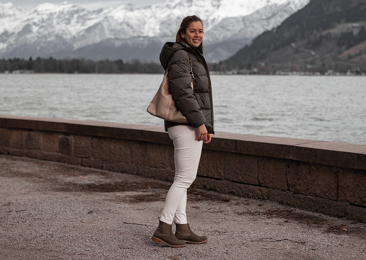 Khaki Steppjacke für den Winter - THE BUTTON by Emilie, der Modeblog